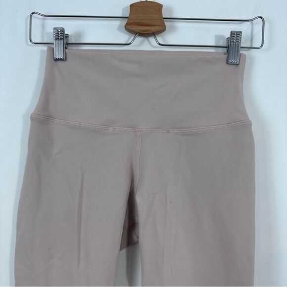 Alo Yoga High Waist Airbrush Capri Legging in Pink Mauve Size S - Picture 7 of 9